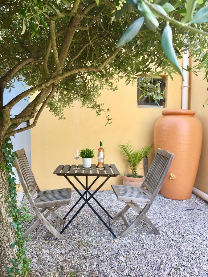 Studio Tout Confort Avec Parking Et Terrasse A Eze Village エクステリア 写真